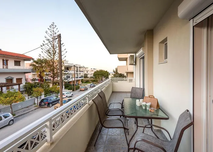 Bon Bonheur Apartments