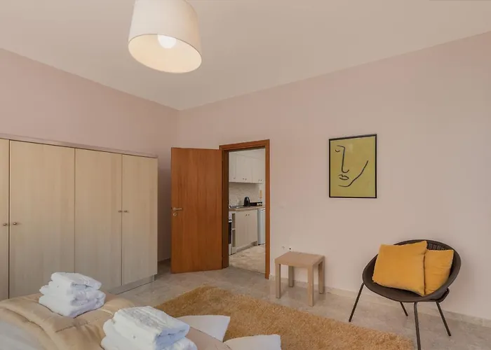 Bon Bonheur Apartments